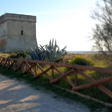 Casa Vacanze l'Approdo - FRONTE MARE e LATO STRADA Porto Cesareo Exterior foto